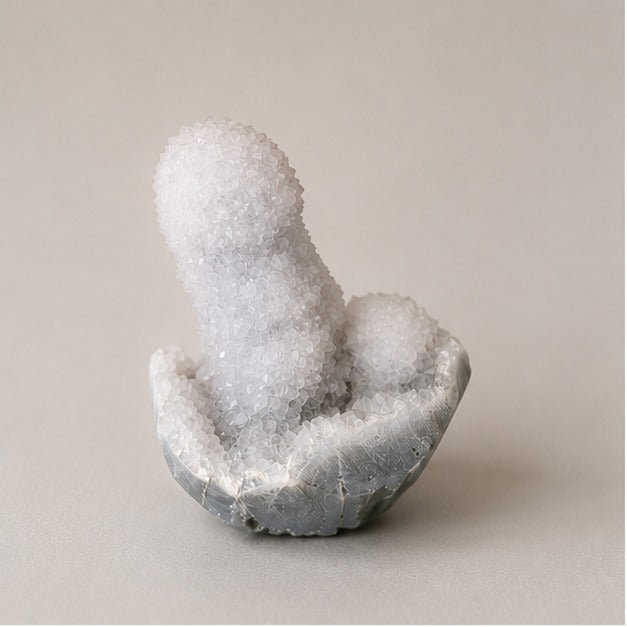 Druzy Quartz on Chalcedony - main view